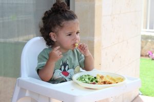 Lire la suite à propos de l’article Comment faire manger des fruits et légumes à un enfant ?